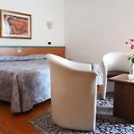 Отель Hotel Spresiano 4*