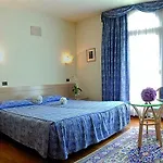 Отель Hotel Spresiano