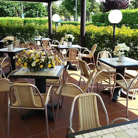 Otel Hotel Spresiano Spresiano