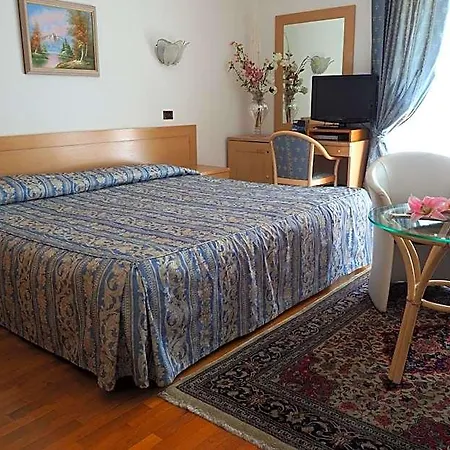 Hotel Hotel Spresiano 4*
